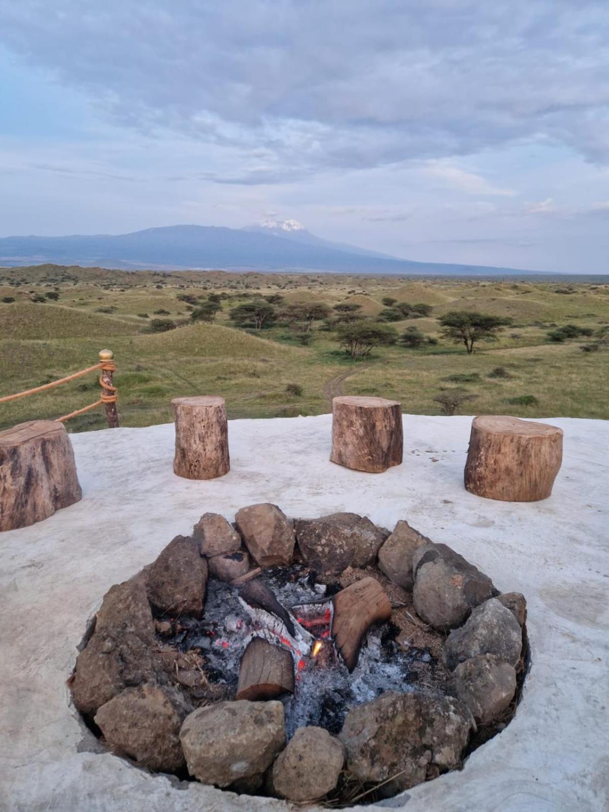 Original Maasai Lodge - Africa Amini Life Engare Nanyuki 외부 사진